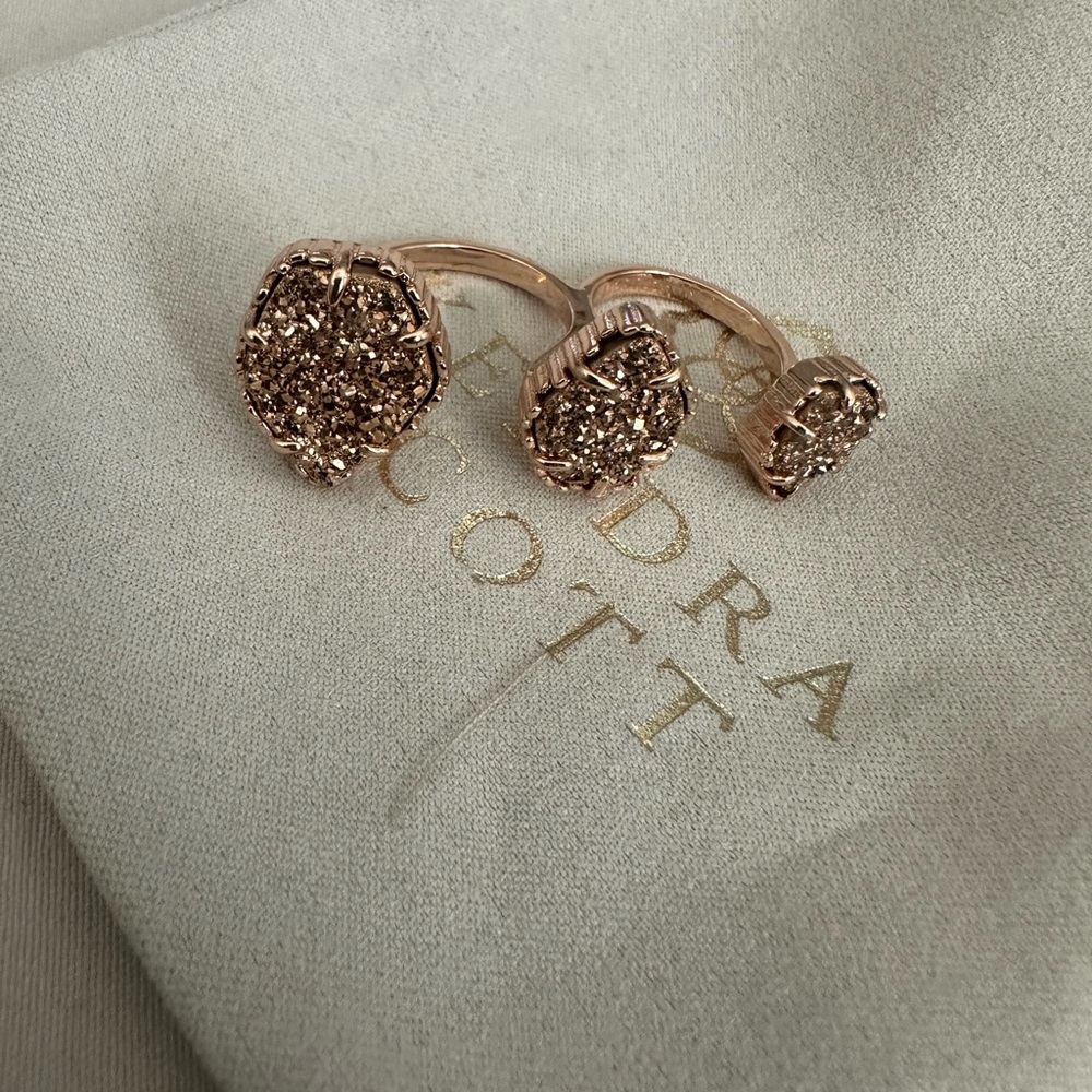 - New Kendra Scott Naomi double ring rose gold